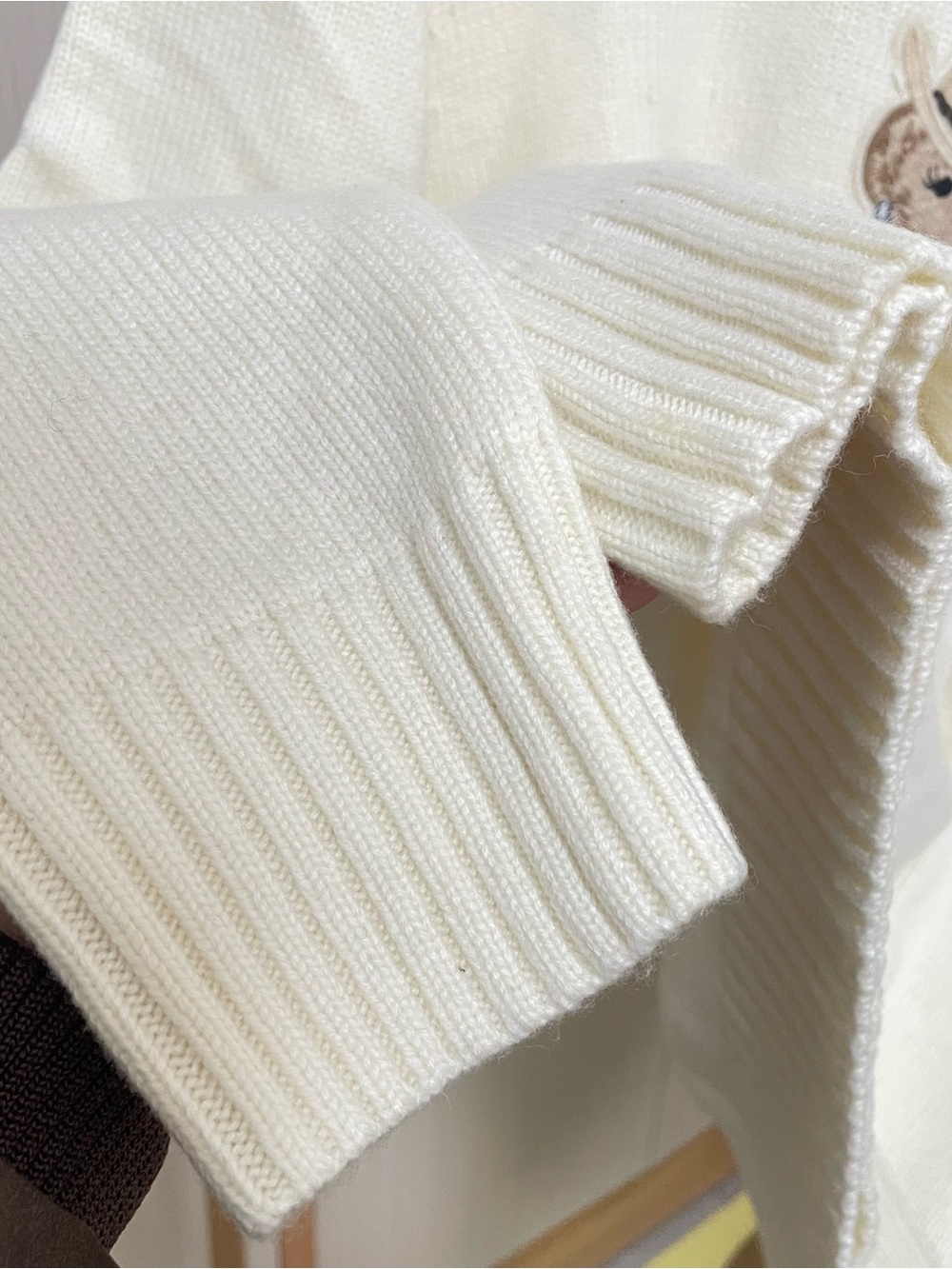 Ralph Lauren Ivory Crewneck Sweater with Embroidered Bear - Picture 6 of 7